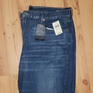 Lucky Brand 410 Athletic Fit Jean